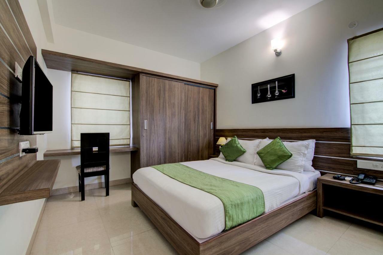 Sunshine Suites Grand Deluxe Bangalore Dış mekan fotoğraf