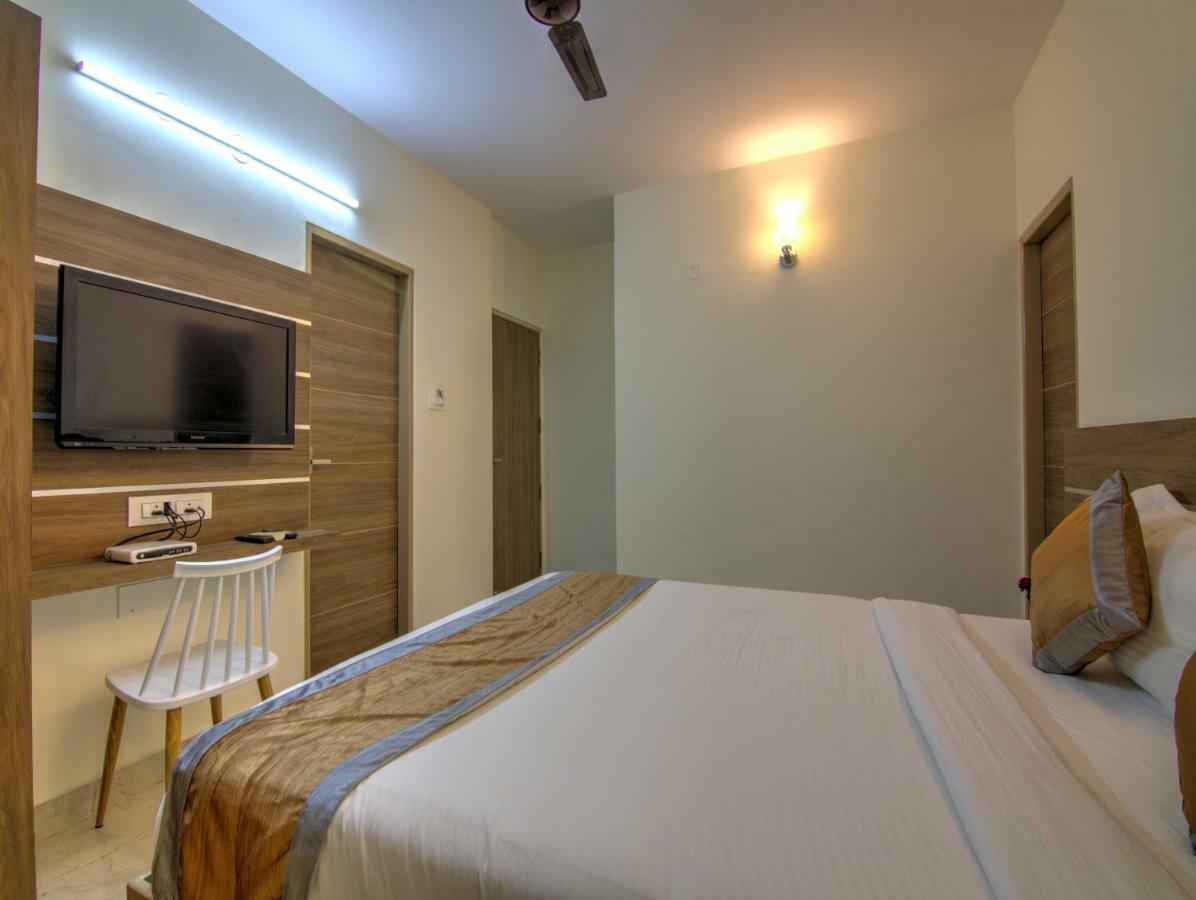 Sunshine Suites Grand Deluxe Bangalore Dış mekan fotoğraf