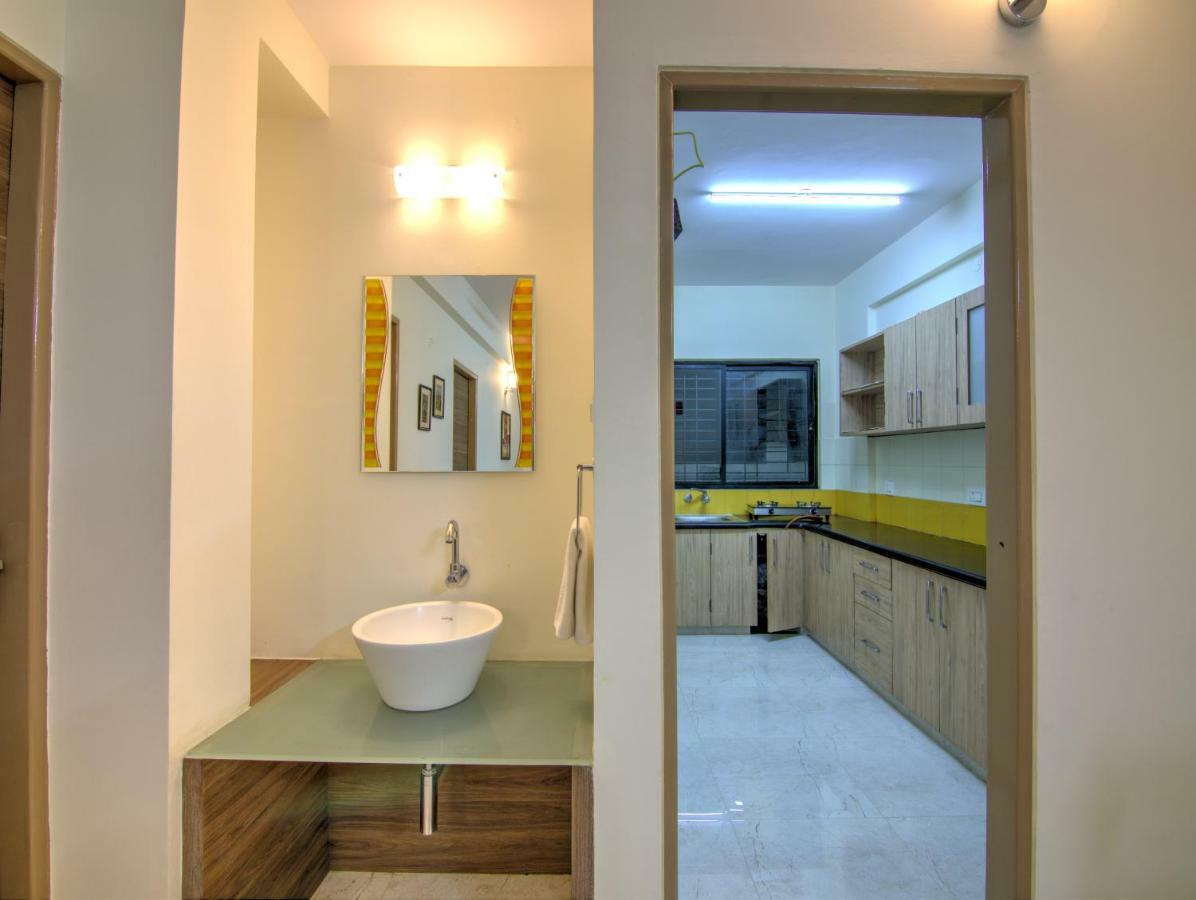 Sunshine Suites Grand Deluxe Bangalore Dış mekan fotoğraf